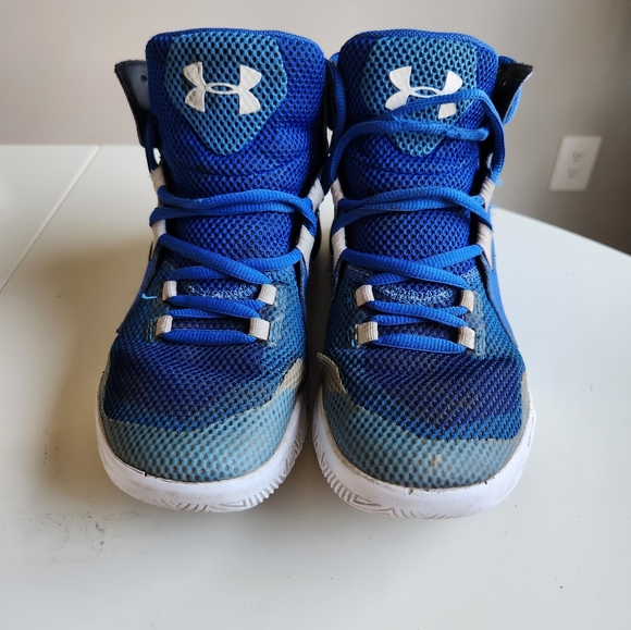 Kids Under Armour Sneakers - Picture 4 of 6